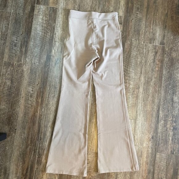 Monrow Sample Flared Pant Walnut Beige NWOT - Picture 3 of 3